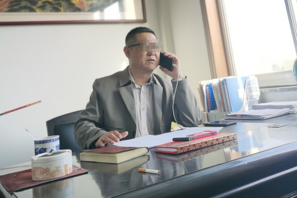 在办公室的王宝军